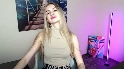 Snapshot of erikagavin chatting on 05-25-26, 12:11 Erika online show from 05-25-26, 12:11