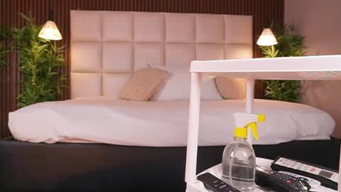 Eri  online show from 04-20-26, 10:55