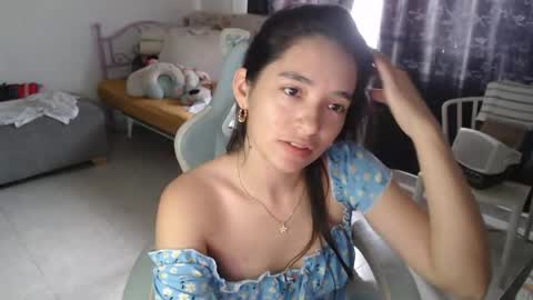 Snapshot of erina_1 chatting on 04-22-26, 05:36 erina_1 online show from 04-22-26, 05:36