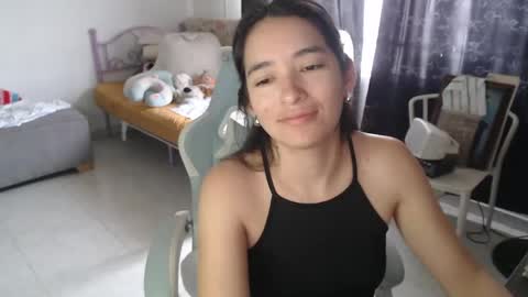 Snapshot of erina_1 chatting on 05-15-26, 05:42 erina_1 online show from 05-15-26, 05:42