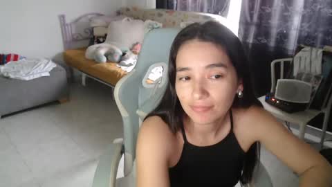 Snapshot of erina_1 chatting on 05-21-26, 06:26 erina_1 online show from 05-21-26, 06:26