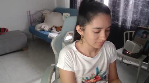 erina_1 online show from 07-03-26, 05:41