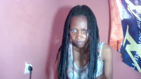 erinah05 online show from 08-10-26, 06:39