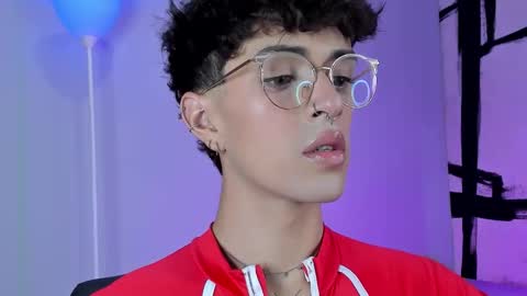   online show from 11-05-25, 12:38