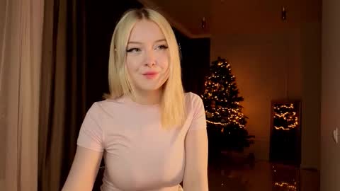 Chanel online show from 02-25-26, 08:18