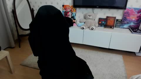 Max online show from 11-01-25, 10:23