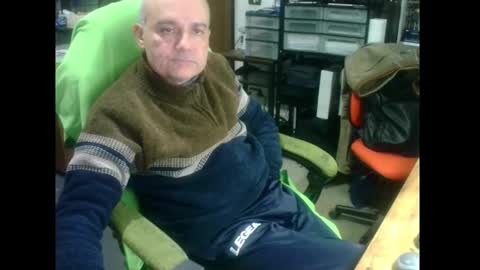 Snapshot of ernello chatting on 01-08-26, 07:27 ernello online show from 01-08-26, 07:27