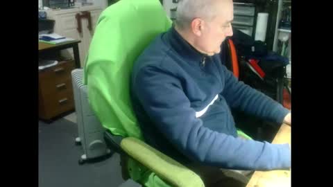 Snapshot of ernello chatting on 01-12-26, 06:35 ernello online show from 01-12-26, 06:35
