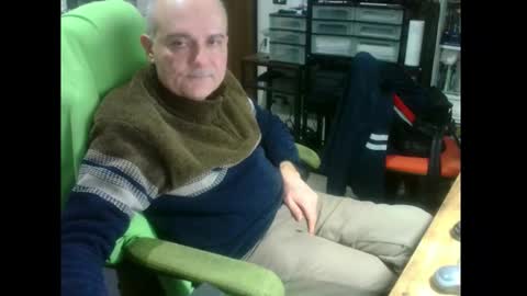 Snapshot of ernello chatting on 01-15-26, 07:06 ernello online show from 01-15-26, 07:06