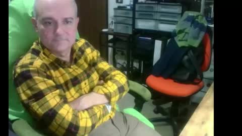 Snapshot of ernello chatting on 01-17-26, 07:46 ernello online show from 01-17-26, 07:46