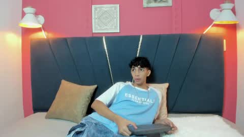 ero_boy40 online show from 05-22-26, 03:24