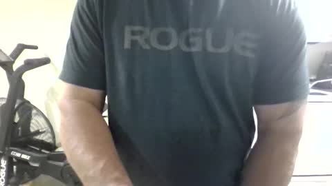 Snapshot of erock42 chatting on 05-10-26, 10:15 erock42 online show from 05-10-26, 10:15