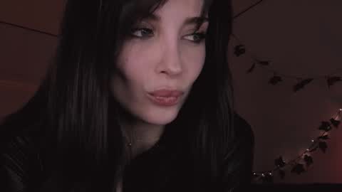 Snapshot of erohaze chatting on 11-30-25, 03:16 erohaze online show from 11-30-25, 03:16