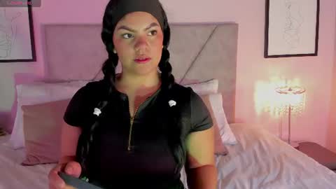 Snapshot of erolacooper chatting on 07-08-26, 12:31 Erola Cooper online show from 07-08-26, 12:31