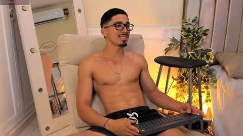 eros_becker_ online show from 04-09-26, 02:22