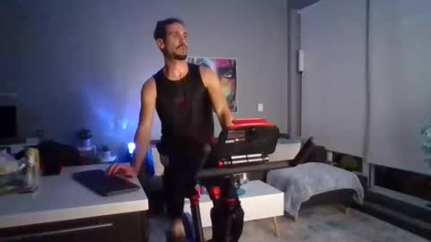 Snapshot of eroscharm chatting on 11-10-25, 06:12 eroscharm online show from 11-10-25, 06:12