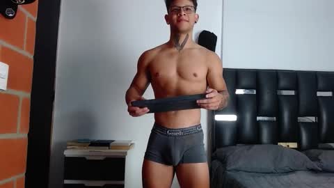 Eros online show from 11-03-25, 05:25