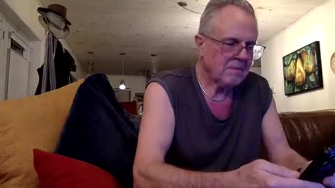 eros online show from 12-12-24, 02:37