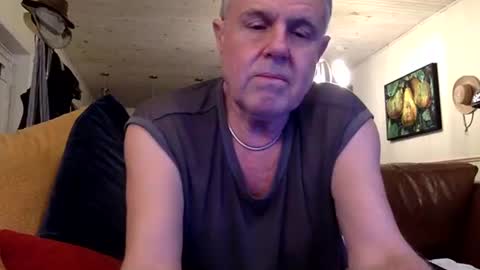 eros online show from 12-12-24, 05:42