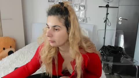 eroticsensualkitty4u online show from 01-10-25, 09:13