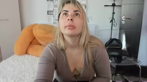 eroticsensualkitty4u online show from 02-24-25, 12:37