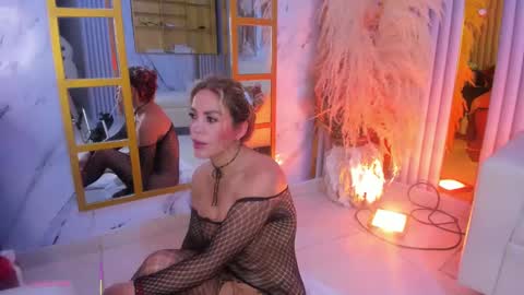 TINY  online show from 02-18-25, 09:53