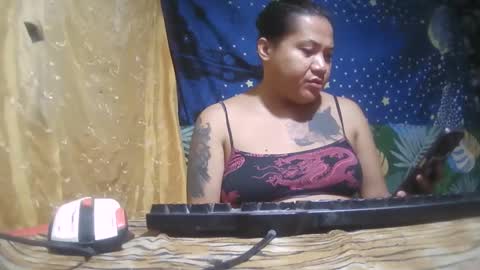 Snapshot of ervanamorge chatting on 10-10-25, 12:04 Ervana online show from 10-10-25, 12:04