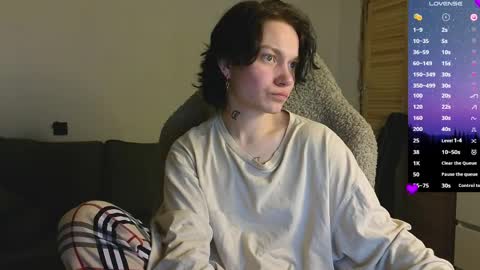 esajukyy online show from 04-02-26, 03:42