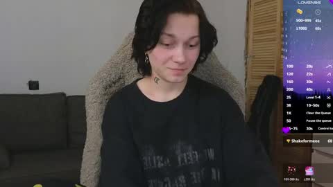 esajukyy online show from 04-21-26, 03:17