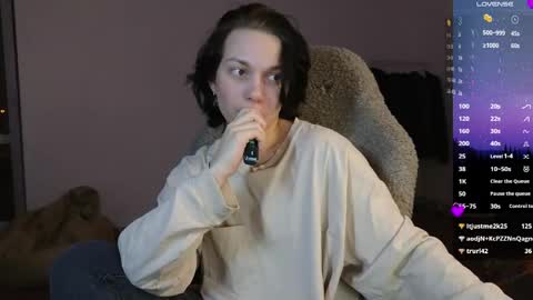 esajukyy online show from 05-03-26, 05:41