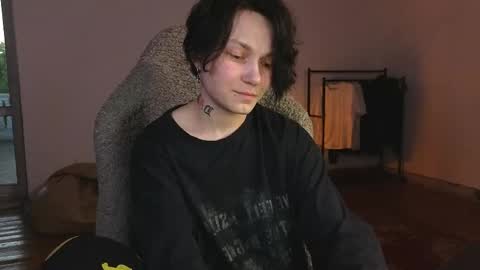 esajukyy online show from 06-04-26, 03:07