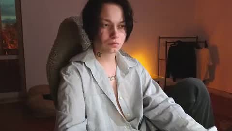 esajukyy online show from 06-27-26, 04:12