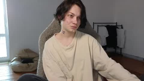 esajukyy online show from 07-08-26, 12:53