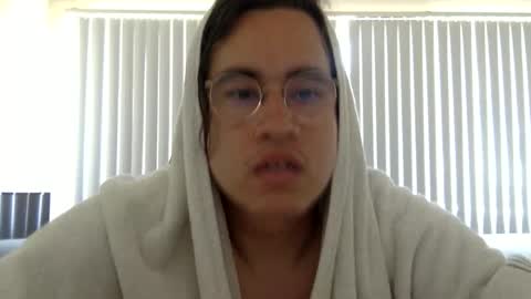 Snapshot of esiiiiiiiiis chatting on 04-19-26, 08:11 esiiiiiiiiis online show from 04-19-26, 08:11