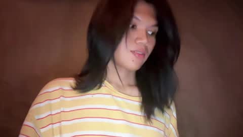 Snapshot of esilchan chatting on 05-14-26, 04:08 Chelliane online show from 05-14-26, 04:08