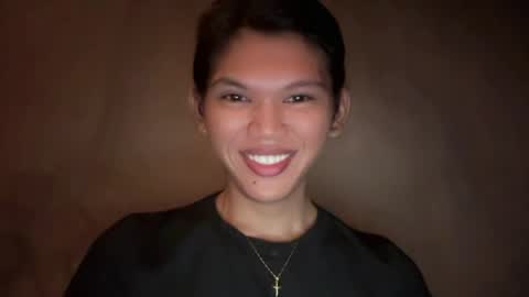 Snapshot of esilchan chatting on 05-16-26, 06:10 Chelliane online show from 05-16-26, 06:10
