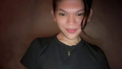 Snapshot of esilchan chatting on 05-16-26, 12:48 Chelliane online show from 05-16-26, 12:48