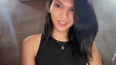 Snapshot of esilchan chatting on 06-07-26, 06:50 Chelliane online show from 06-07-26, 06:50