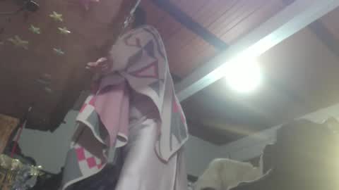 Snapshot of eskelaswd chatting on 12-27-24, 03:42 Eskela911 online show from 12-27-24, 03:42