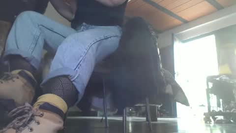 Snapshot of eskelaswd chatting on 02-03-25, 04:31 Eskela911 online show from 02-03-25, 04:31