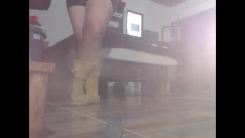 Snapshot of eskelaswd chatting on 02-09-25, 10:43 Eskela911 online show from 02-09-25, 10:43