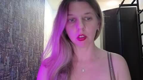 esma347866 online show from 07-31-26, 06:40