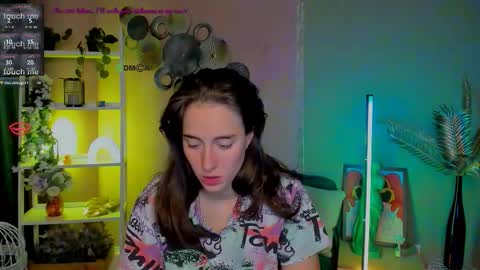 esma_shine online show from 10-08-25, 01:58