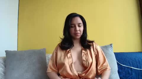 Esmeralda  online show from 11-17-25, 02:12