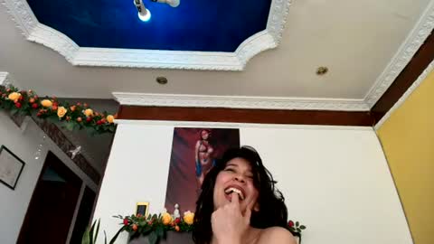 Esmeralda  online show from 07-17-26, 07:19