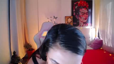 Snapshot of esmeralda098 chatting on 02-10-25, 09:04 Esmeralda online show from 02-10-25, 09:04