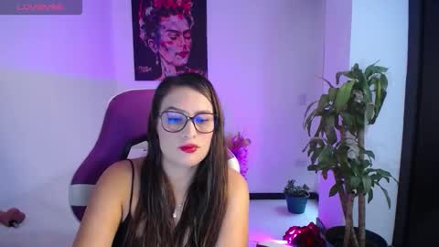 Esmeralda online show from 11-14-25, 07:56