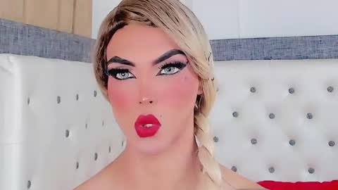 esmeraldasexycutee online show from 07-09-26, 05:11