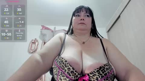 Esmeralda online show from 10-20-25, 10:32