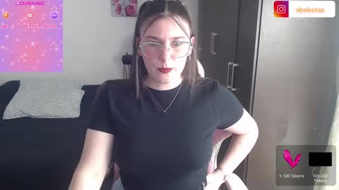 Snapshot of espagamer5 chatting on 12-03-24, 07:44 Xbebetax online show from 12-03-24, 07:44